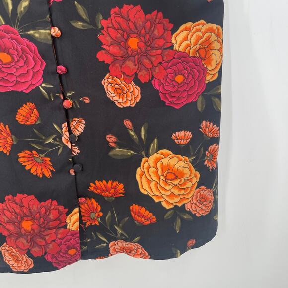 CUPCAKES & CASHMERE Tank Size Extra Small Floral Button Black Office Work - Picture 8 of 15